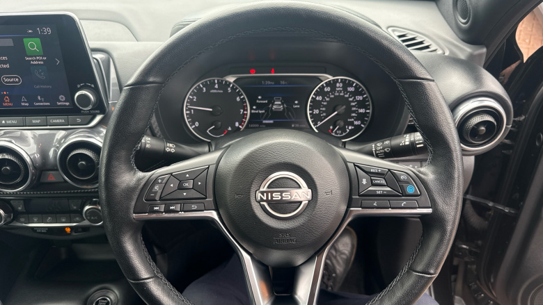 Nissan Juke 1.0 DiG-T 114 Tekna 5dr Petrol Hatchback